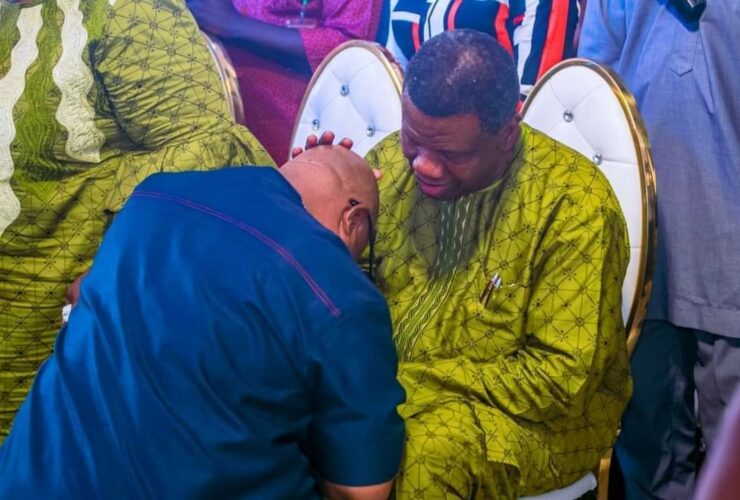 PHOTOS: Pastor Adeboye anoints Ademola Adeleke